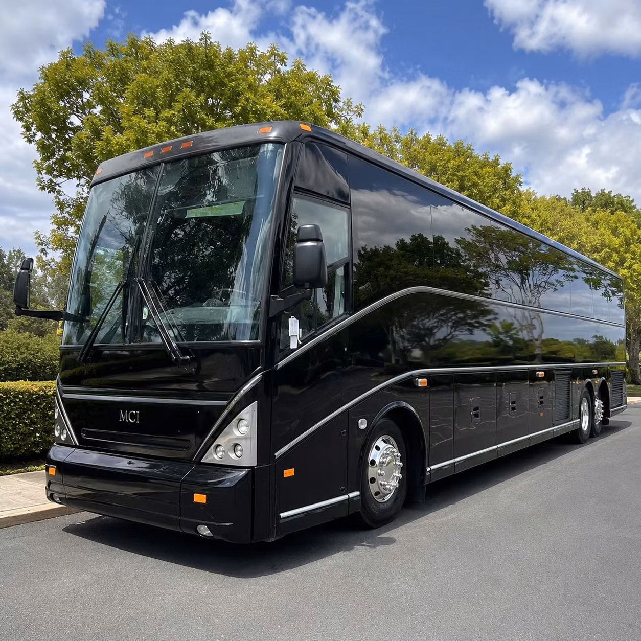 kaseya center concert buses from hialeah straight to the door