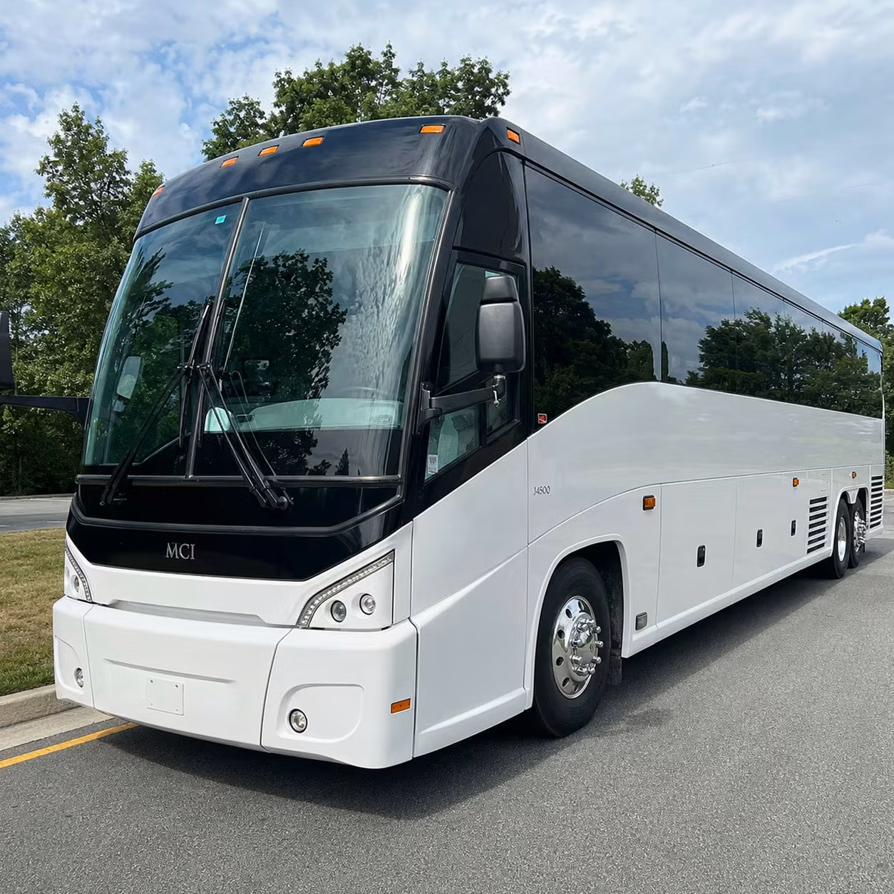 multi day bus rentals for hialeah groups traveling across florida and the southeast
